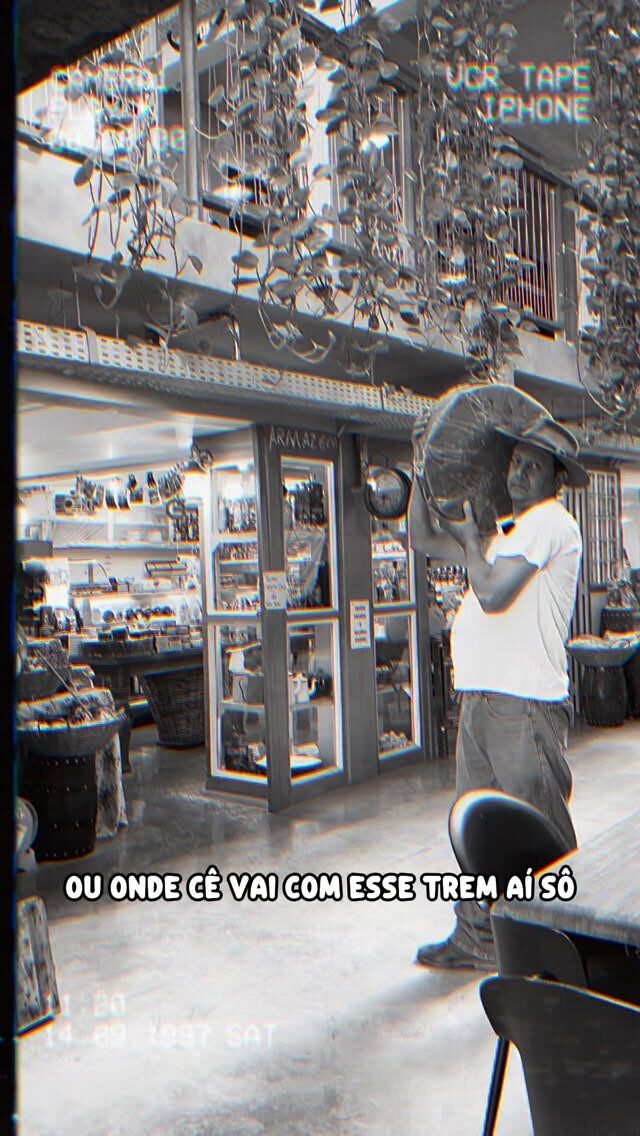 Instagram post from mercadodeorigem. This post is in position 4.